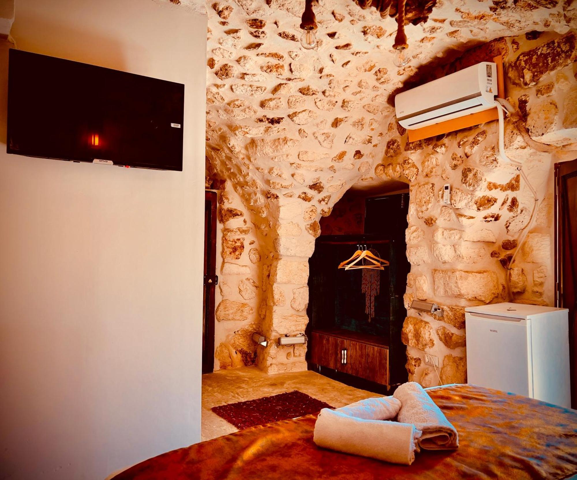 Hotel Mons Masius Teras