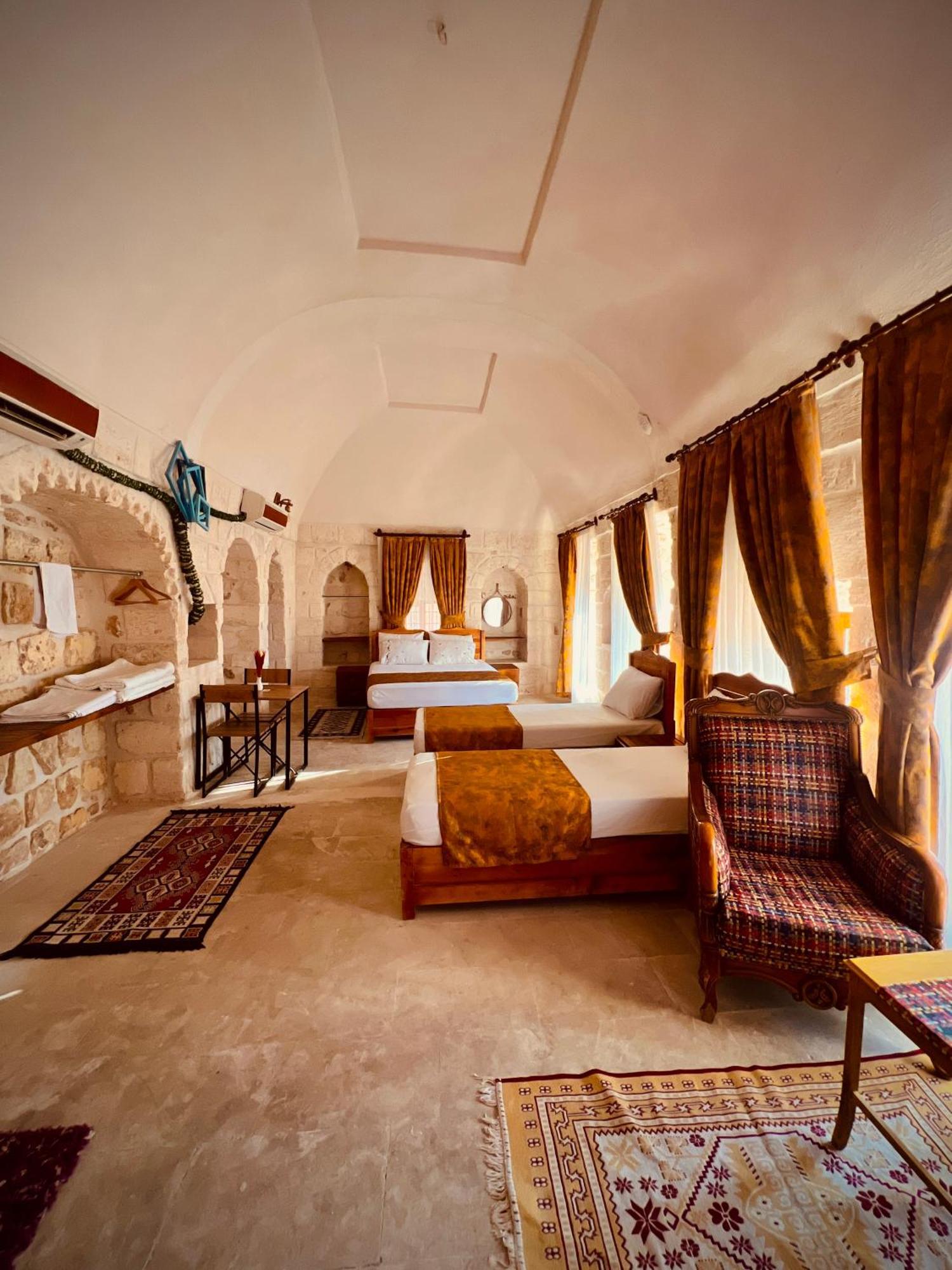Hotel Mons Masius Teras 4*