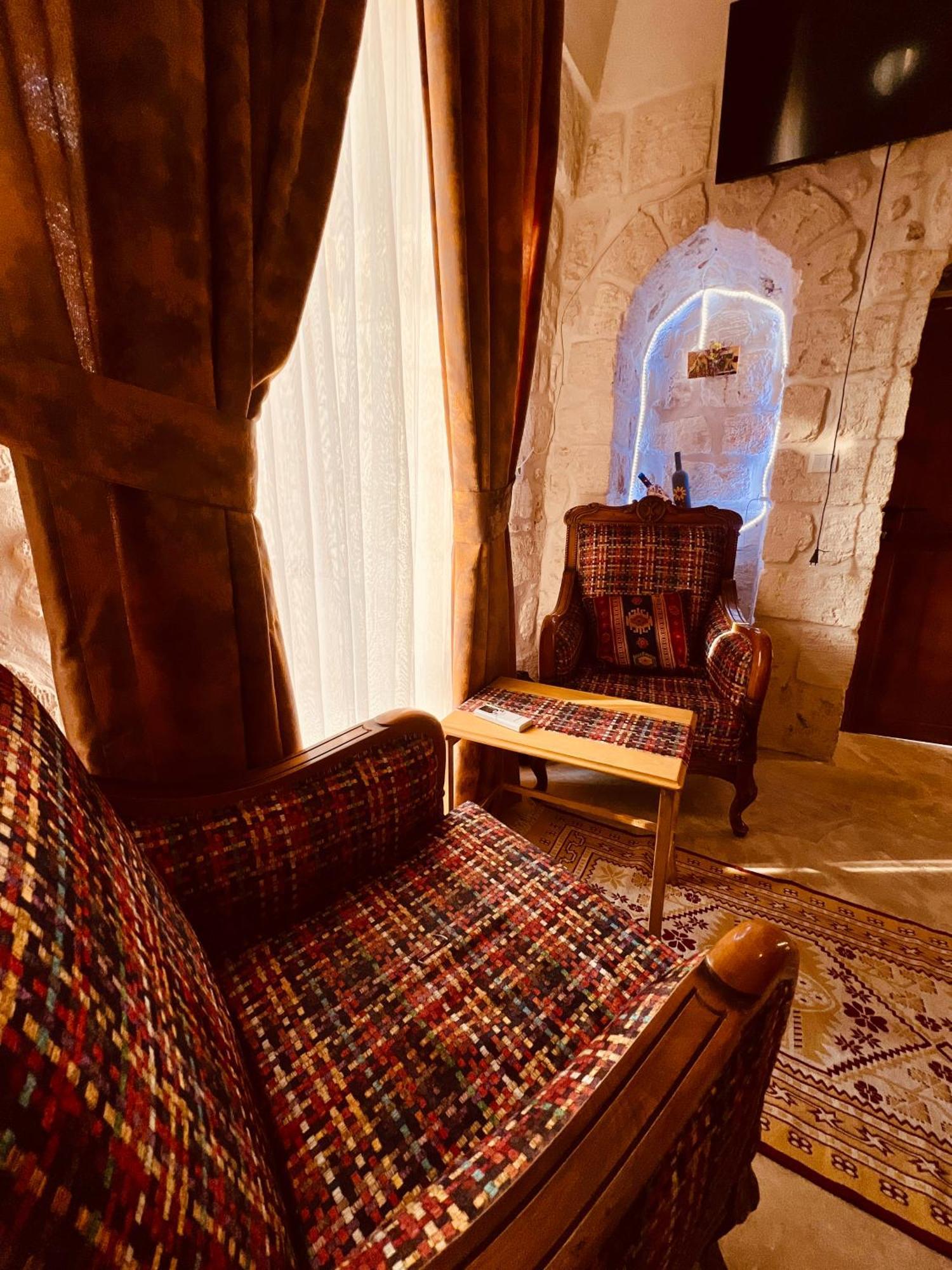 Hotel Mons Masius Teras 4*