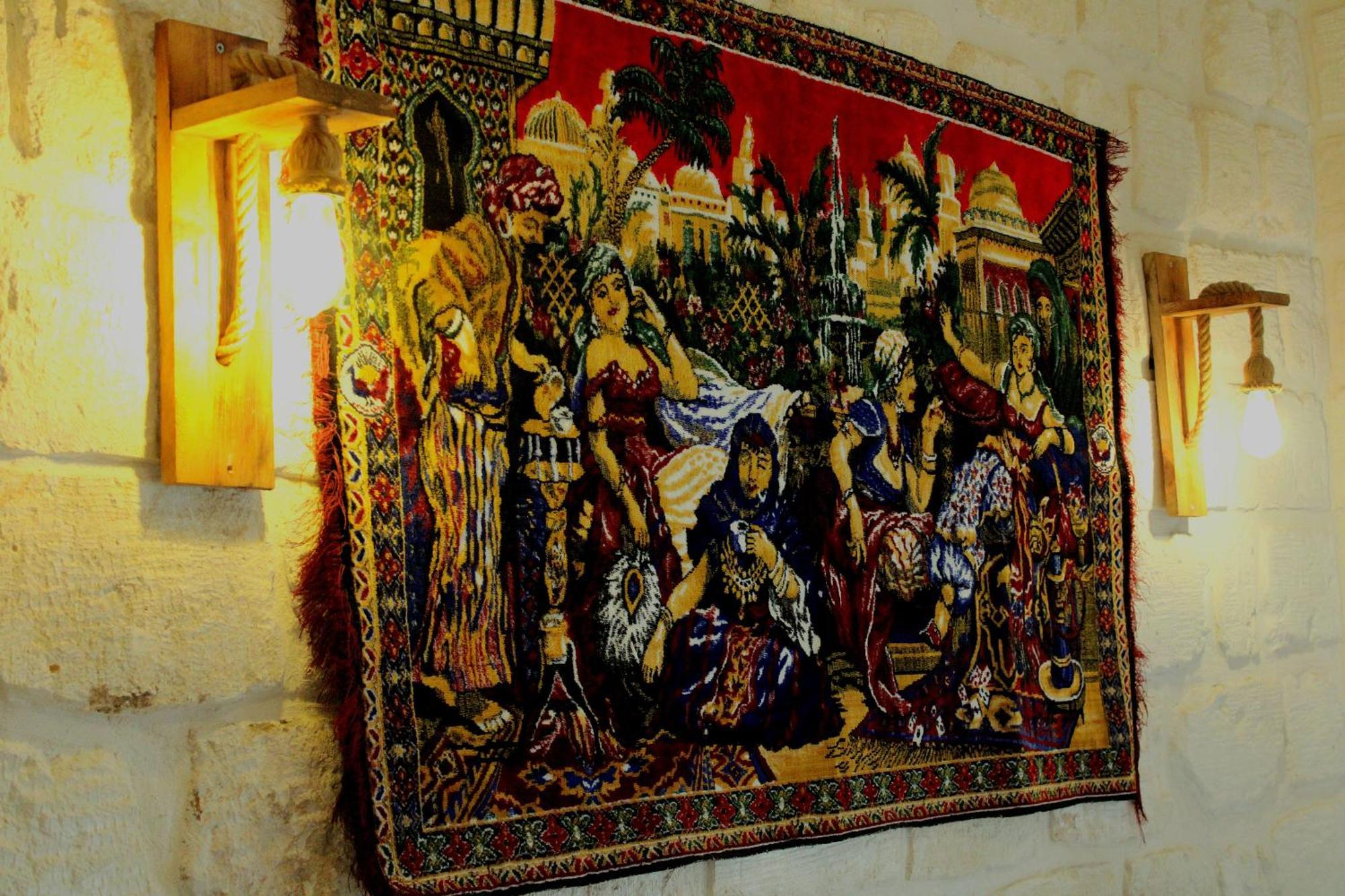 Hotel Mons Masius Teras