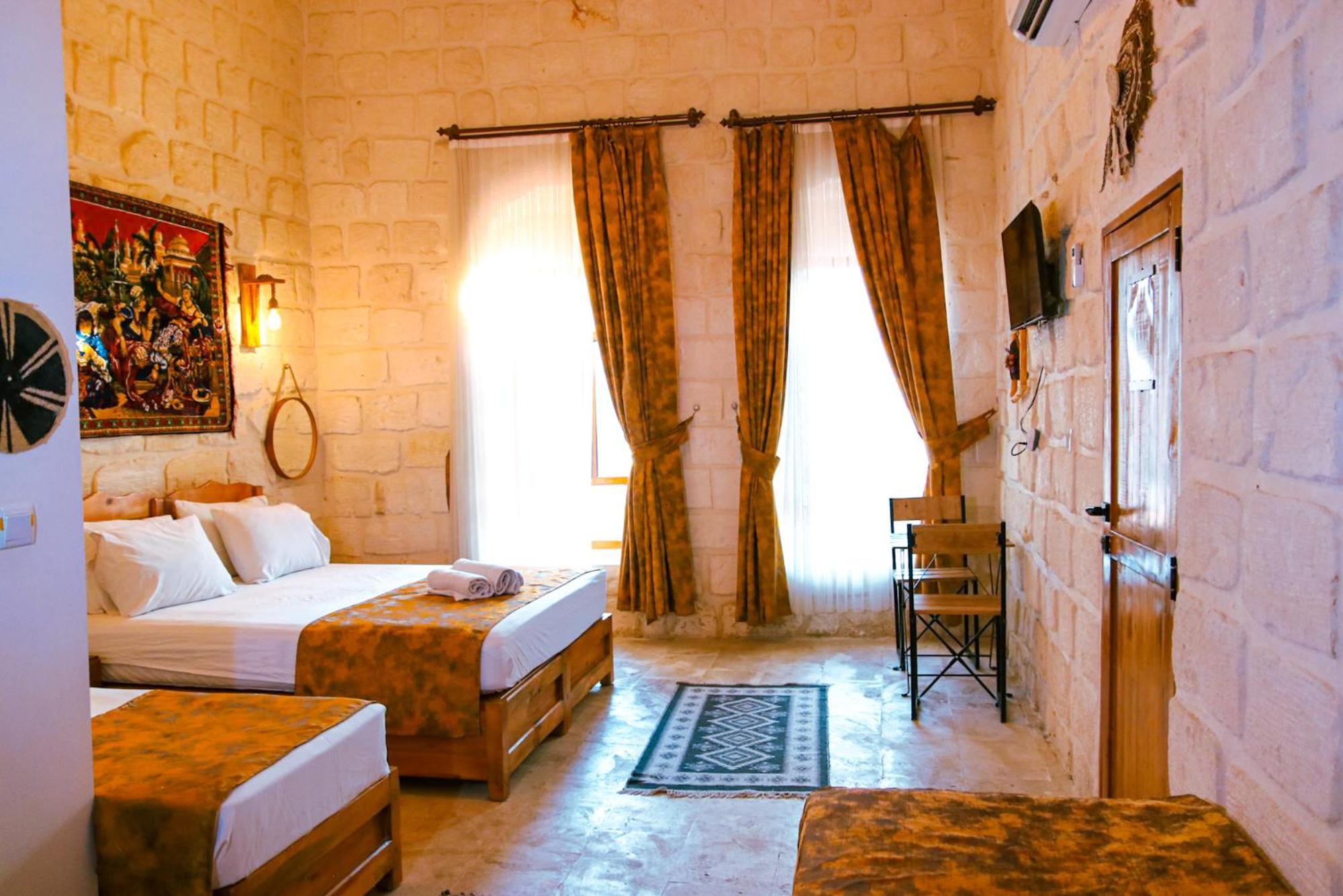 Hotel Mons Masius Teras Midyat