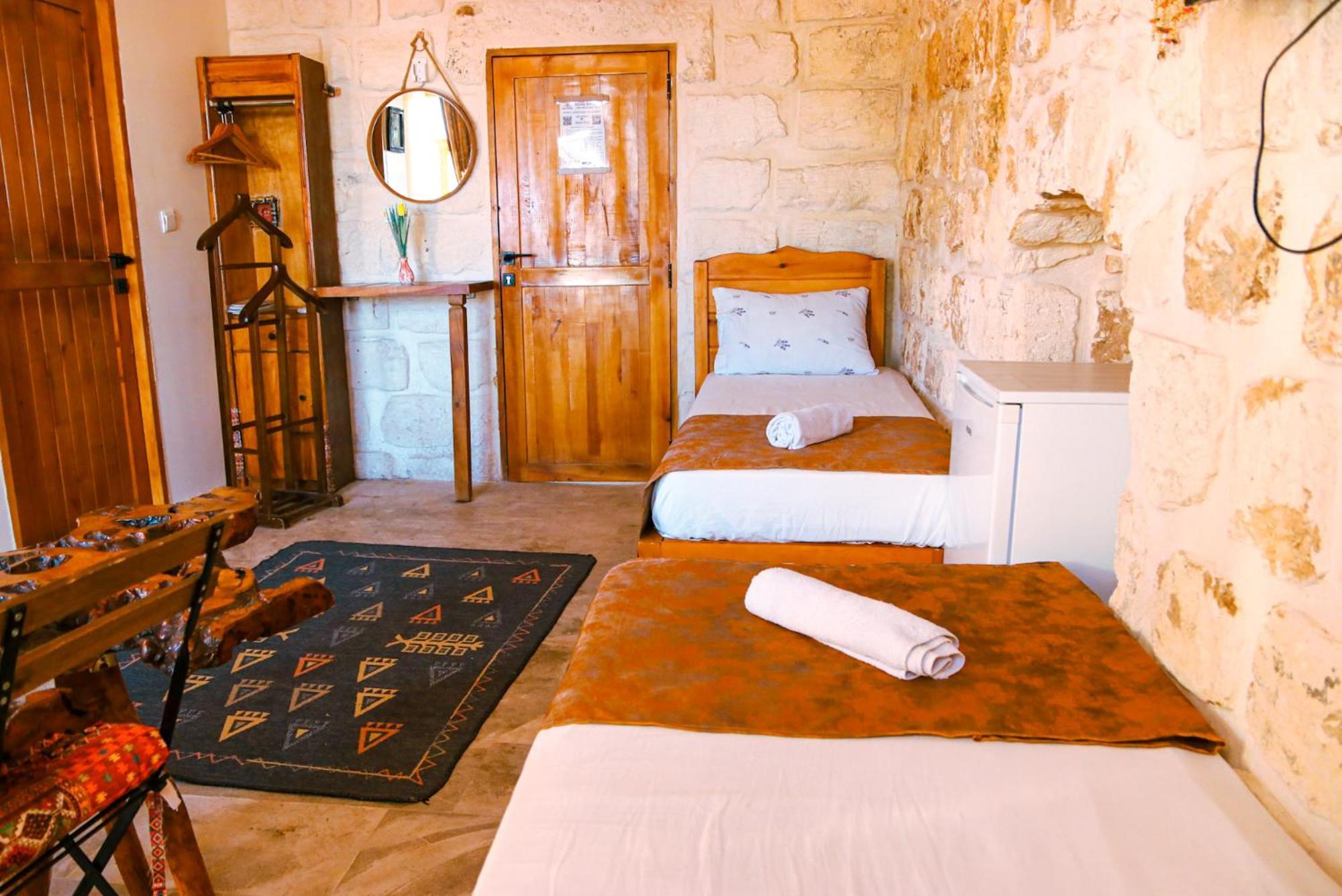 Mons Masius Teras Hotel